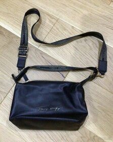 Krásna kabelka Tommy Hilfiger, ekokoža, originál, 13€
