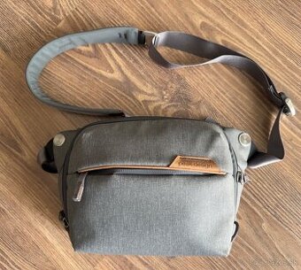 Peak Design Everyday Sling 3L v2 – Ash