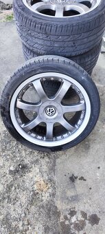 5x112 R18 235/40 8J ET30