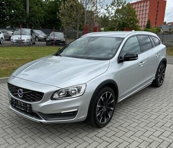 Volvo V60 AWD CROSS COUTRY—D4 2.4 140kw—automat—2015–188.000