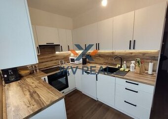 Na predaj zrekonštruovaný 3i byt v Ružinove.