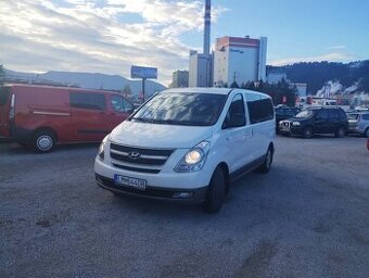 Hyundai H1 H-1 2.5 CRDi Tour 8 miest