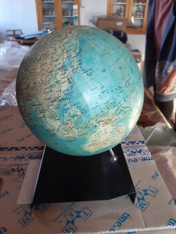 Retro globus, 1971r.