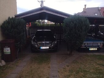 Mercedes E200