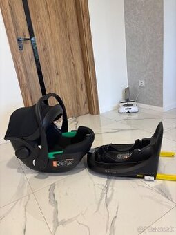 Detská autosedačka s isofix základnou