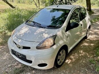 Toyota Aygo 1.0 50kw 116tis KM 2012