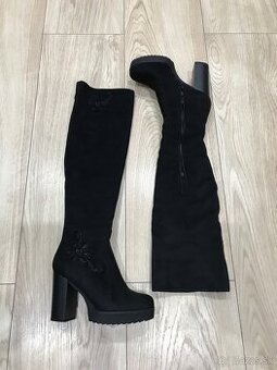 Semišové elegantné čižmy, veľkosť 36