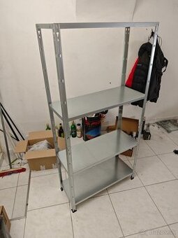 OBI kovový regál bez použitia skrutiek