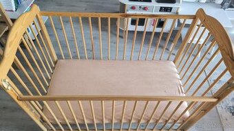 Detská postieľka so sťahovacou bočnicou - s matracom