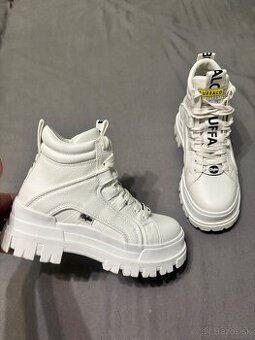 Damske členkové čižmy/tenisky Buffalo