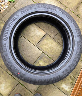 Predam pneumatiky Continental 235/50R19. - 1