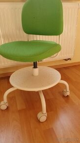 Detská zelená stolička (Vimund) IKEA