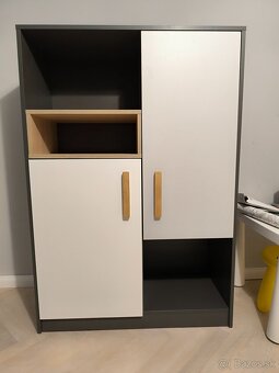 Šatníková zostava POK