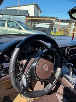 Porsche Manrosy volant