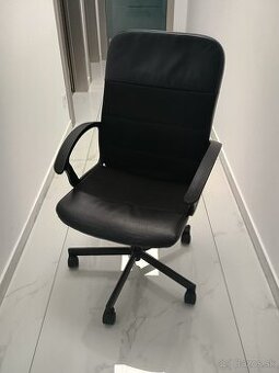 Kancelárska stolička Ikea Renberget 20 kusov