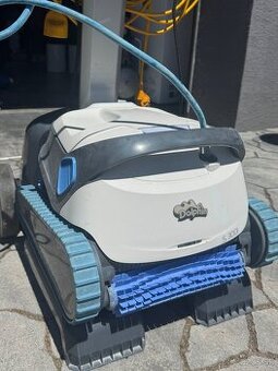 Bazénový vysávač Dolphin S300i