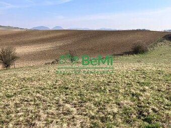 Pozemok v obci Hôrky, okres Žilina, 4511m2 036-14-JAGAa