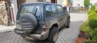 Mitsubishi Pajero - 1