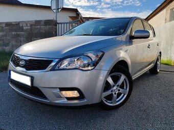 Kia Ceed 1.4 16V Facelift Benzín