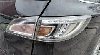 Mazda 6 2.2 D 2011 wagon predám ZADNÉ SVETLO, Prevodovka
