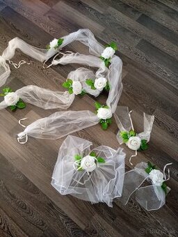 Svadobná výzdoba na auto