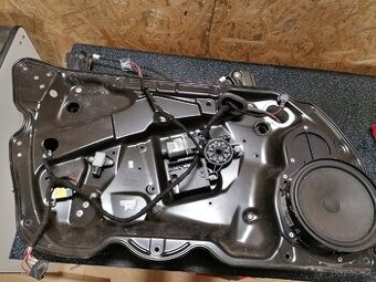 Passat b7 sťahovačka okna