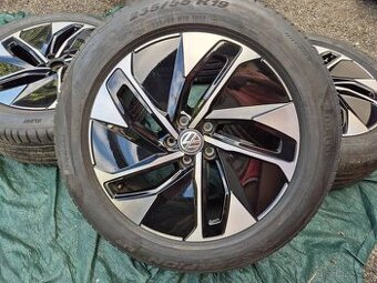 Nepoužitá Letní kola Volkswagen ID.4 Hammar R19