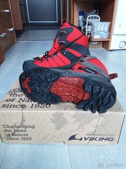 Turistická obuv na vysokohorskú turistiku