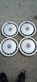 puklice na BMW.... 8ks SPOLU ......