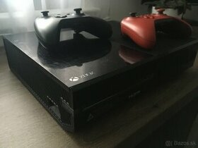 Xbox One+ hry a 2 gamepady