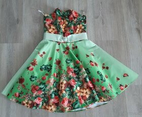 Romantické kvetové zelené šaty