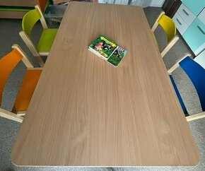 Detský stôl + stoličky