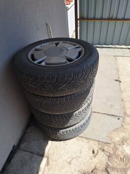 R15