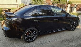 Mitsubishi lanser