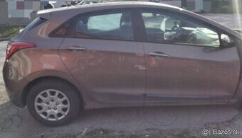 Hyundai i30 1.6 CRDI 2013 predám MOTOR D4FB PREVODOVKA 6 RÝC