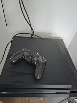 Predám Ps4 Pro 1 Tb