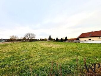 NA PREDAJ POZEMOK PRE VÝSTAVBU RODINNÉHO DOMU, 810M2, SENICA
