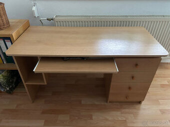 pisaci/kancelarsky stol