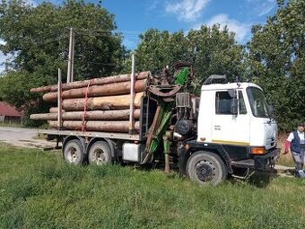 Prepravné/dopravné služby lesovozom Tatra 815 s HR