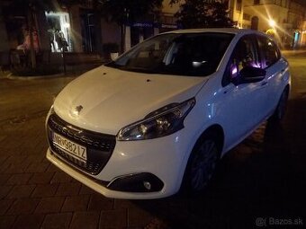 Peugeot 208 1,2benzín  PureTech