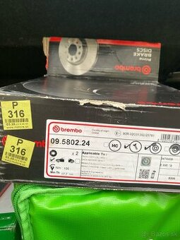 Sada bŕzd Brembo 09.5802.24, 2 kusy