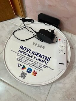 Robotický vysávač značky TESLA RoboStar iQ100 nový