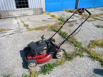 Predám Kosačku MTD Advance 53