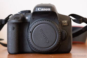 Canon 750D - Perfektný stav - iba 2600 snímkov