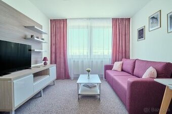 Recepčný / Recepčná – 111Apartments (Košice)