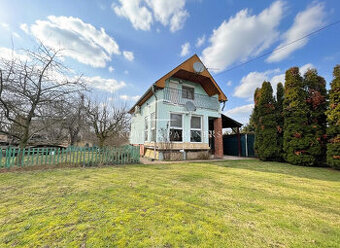 Pevná tehlová chata so záhradou, Komárno