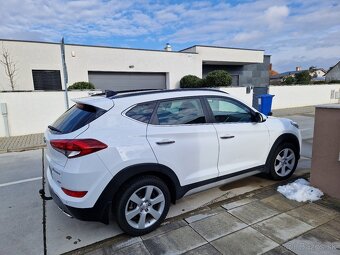 HYUNDAI TUCSON 2.0 CRDI 4×4 PANORAMA