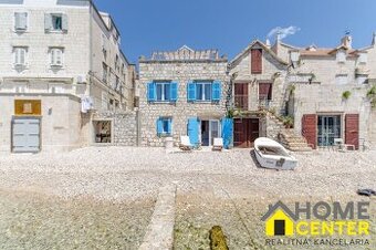NA PREDAJ zrekonštruovaná vila /330 m²/ na pobreží, mesto Ko