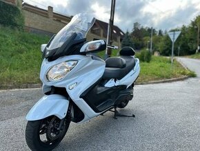 Suzuki Burgman 650 EXECUTIVE - 1
