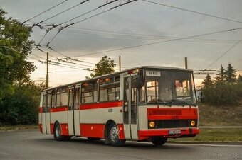 Retrobus na spoločenské akcie
